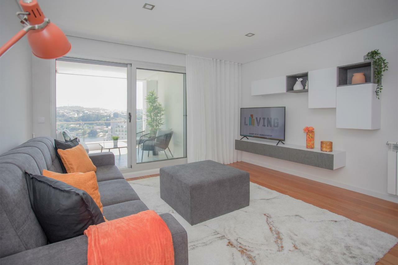 Liiiving In Porto - Luxury River View Apartments Valbom  Exterior foto