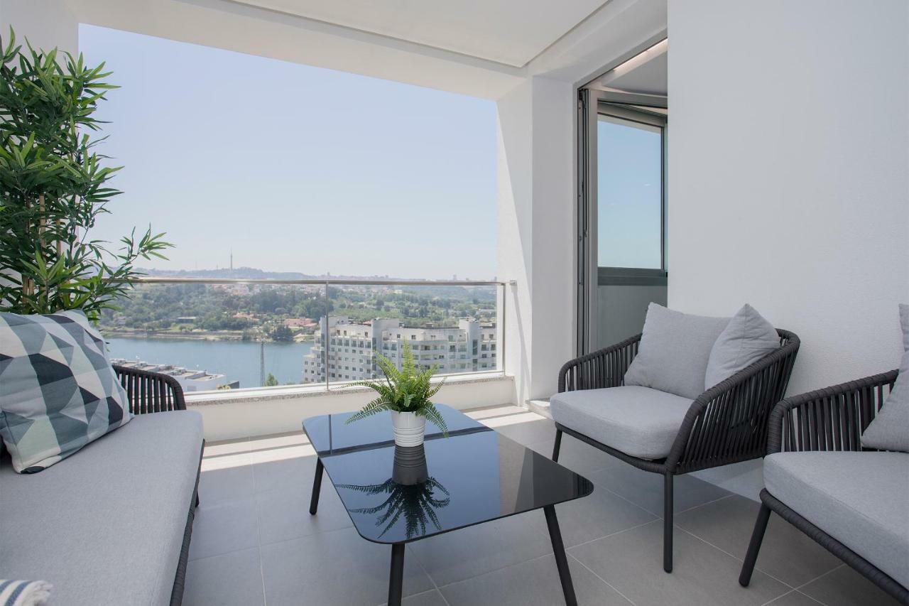 Liiiving In Porto - Luxury River View Apartments Valbom  Exterior foto